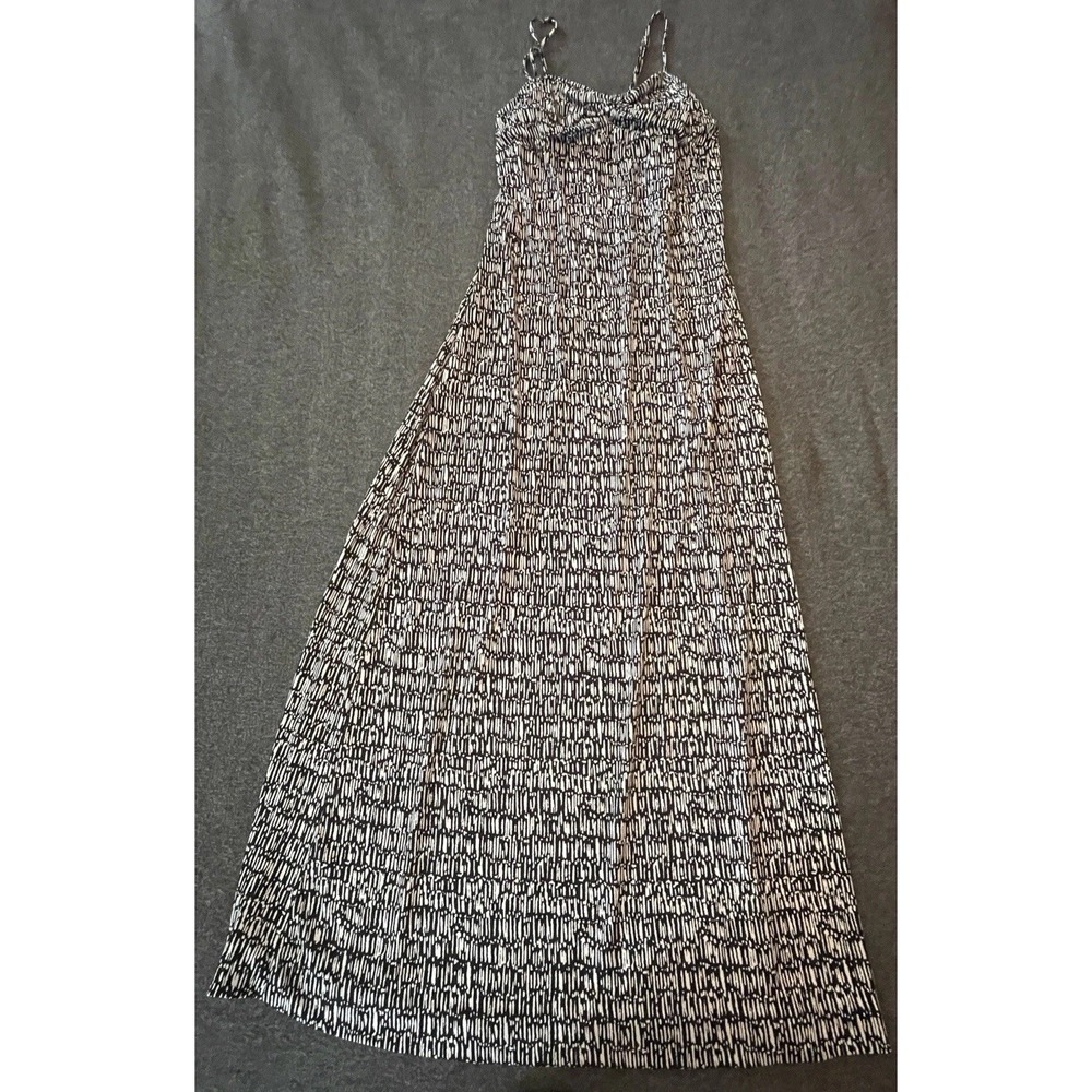 LONG ELEGANT LEGS Black And White Dress Stretch Size Large